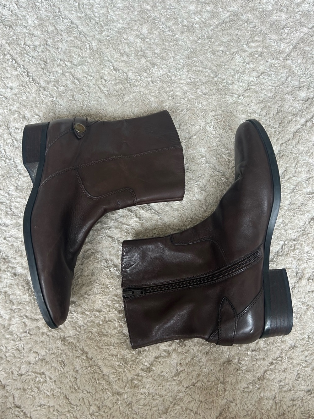 Marc fisher leather boots women’s size 8 shoes classic style
